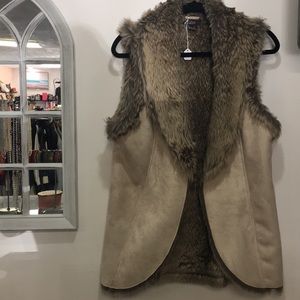 Luii faux fur vest womans